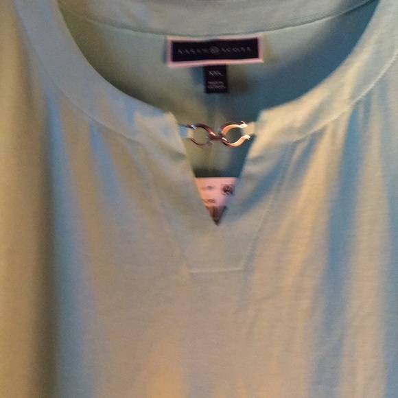 Blouse - Picture 2 of 6